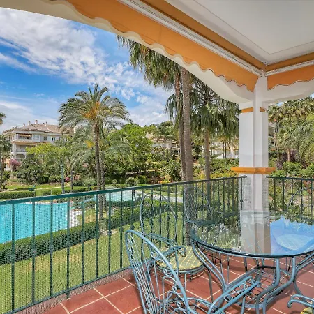 Apartment Hacienda Nagueles By Interhome Marbella